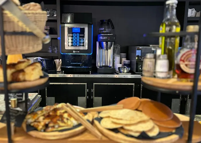 Eiffel Villa Garibaldi