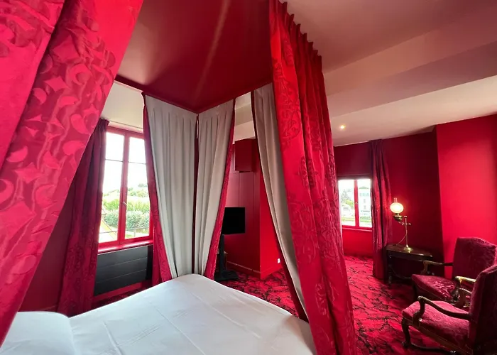 Logis Hotel La Maison à Pan De Bois