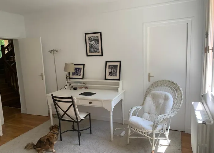 Villa Avec Grand Jardin Arbore Gif Sur Yvette Centre