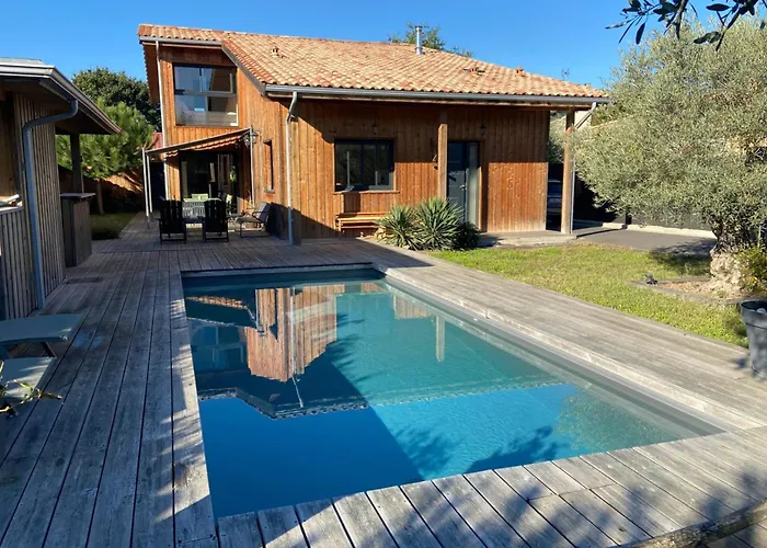 Sumptuous Cap Ferret Style House