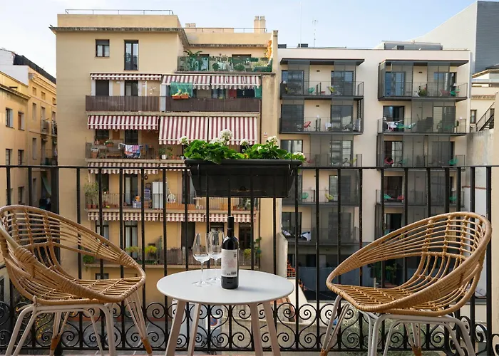 Happy Apartments