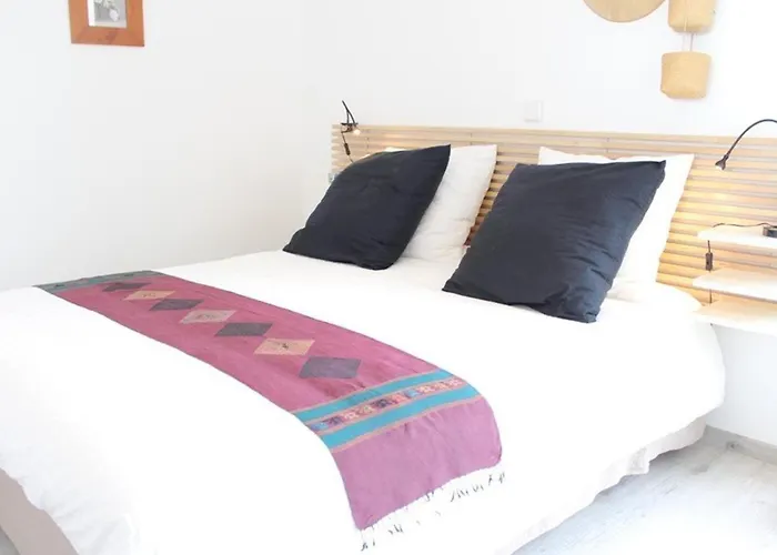 Appartement Neuf Avec Terrasse, Proche Vieux Port Et Gare, 3 Pieces, 6 Couchages - La Rochelle - Fr-1-246-111