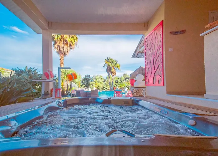 Hôtel avec piscine: Escapades Lointaines