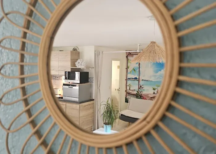 Gîte Près de l'Eau, avec piscine chauffée