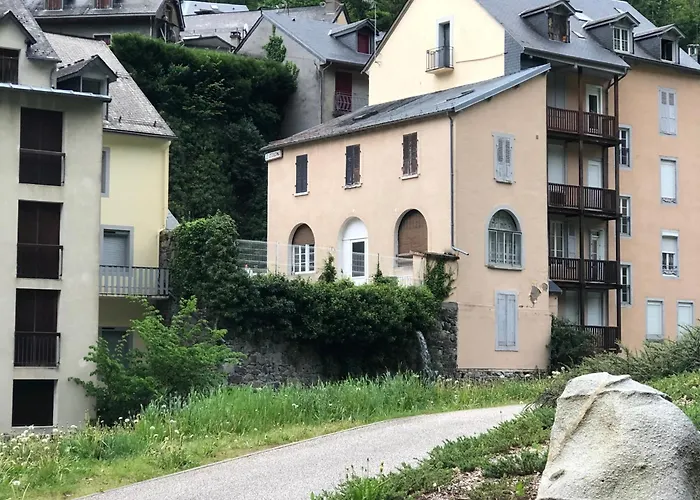 Agréable studio 4 personnes RDC 5min à pieds du centre, des remontées et des thermes