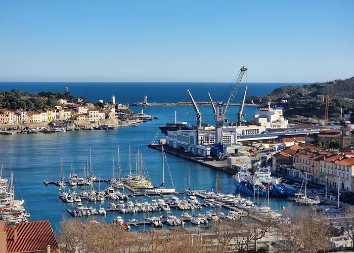 Studio cabine à Port-Vendres avec terrasse et vue sur le port - FR-1-309-256