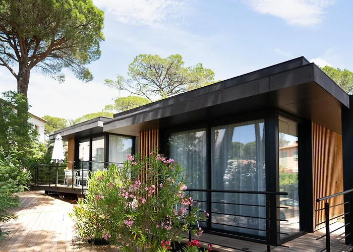 Le Confidentiel Hôtel