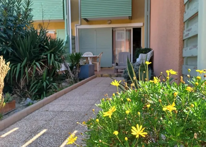 Charmante villa dans village naturiste