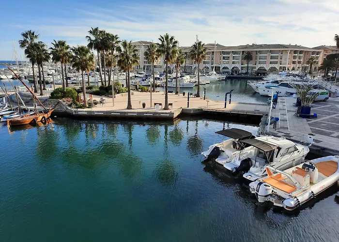 Coeur Marina climatisé terrasse parking