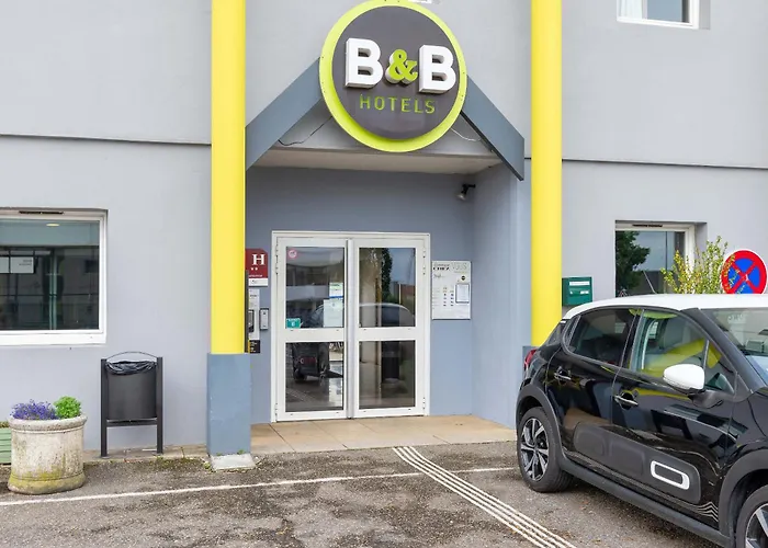 Hôtel pour familles: B&B Hotel Lyon Grand Stade Meyzieu