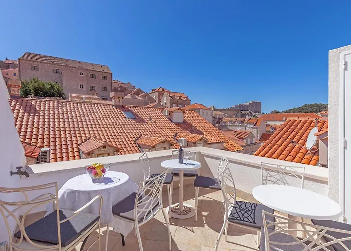 Hotel pres du College: Roko House