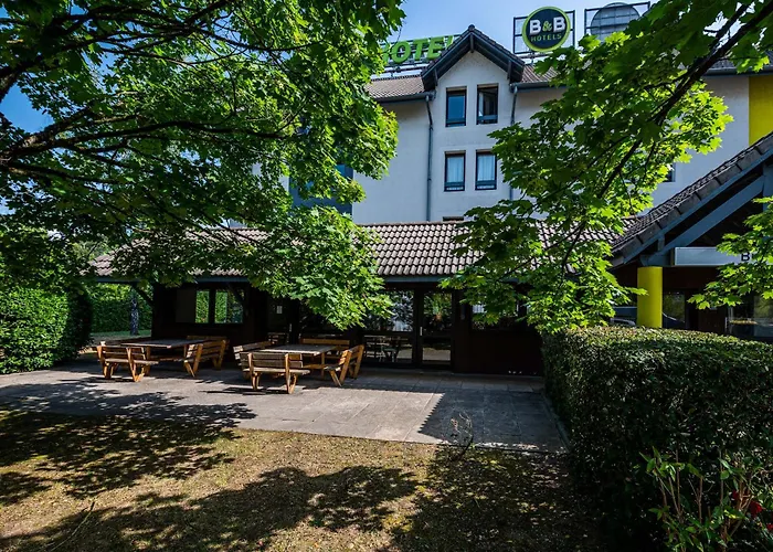B&B Hotel Chambery La Cassine