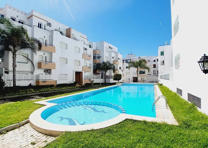 Appartement avec piscines, vue sur mer et accès à la plage à Achakar Hill, Tanger.