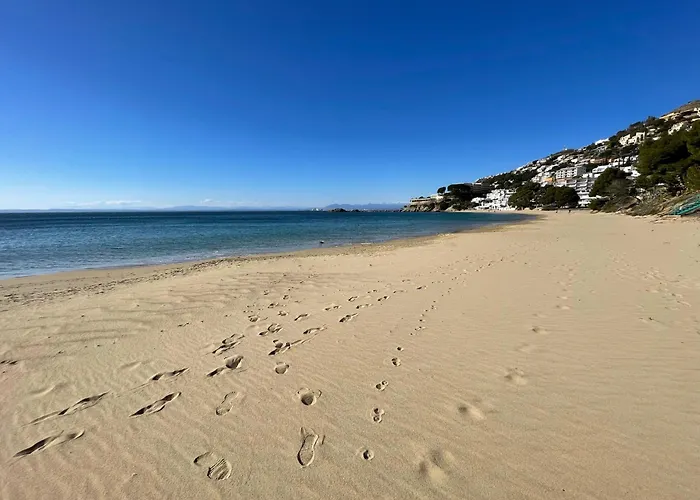 New Madrague Beach