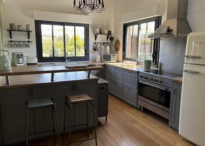 Sumptuous Cap Ferret Style House