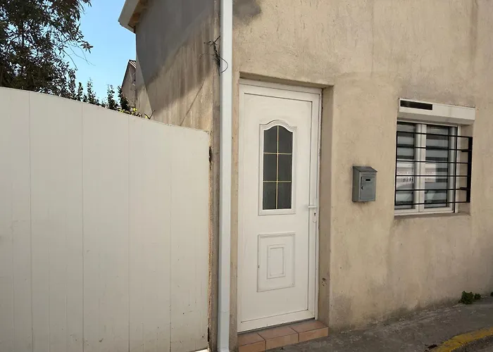 Petite Maison Chaleureuse En Quasi Centre