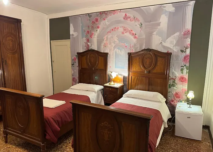 Lions Venice Guest house
