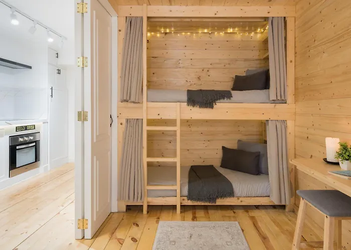 Cozy & Peaceful Disney Netflix 65Inchtv Fast Wifi
