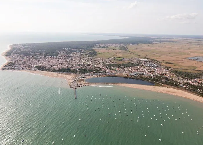 Derniere Minute ! Pavillon T2 Avec Mezzanine, Piscine Et Acces Plage, La Tranche Sur Mer - Fr-1-357-60