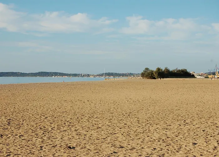 Grand Studio à 5mns de la Plage des Salins