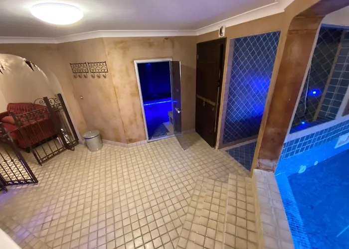 Chambre Emeraude, 9 Couple Only Au Village Naturiste