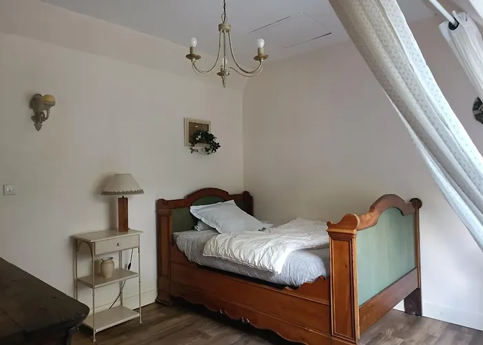 Maison dans un environnement boisé très calme