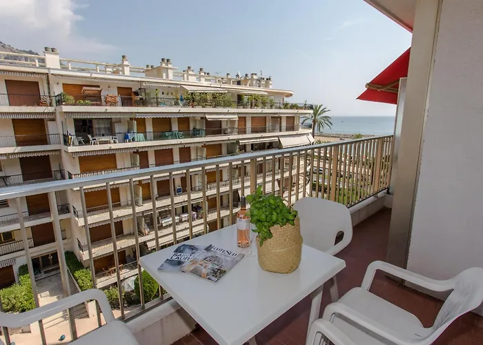 Menton: Charmant 3P avec Terrasse, Parking, Proche Plages et Centre - FR-1-196-230