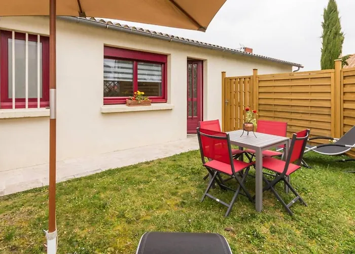 Gîte rénové avec terrasse et jardin à Clisson, proche gare, commerces, restaurants et vignoble nantais - FR-1-306-900