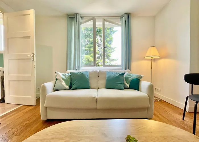 APPARTEMENTS Pieds à Terre à LORIENT - LUMINEUX - TOUT CONFORT