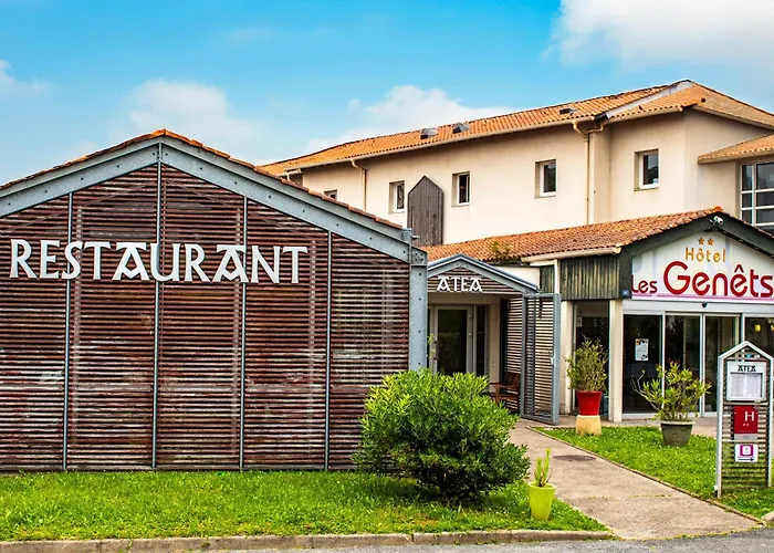 Hôtel pour familles: Hotel Restaurant Les Genets
