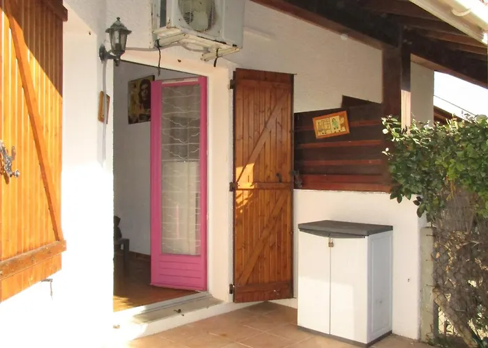 Maison mitoyenne à 300m de la plage avec jardin et parking, 4 pers - FR-1-521-164