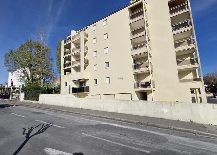 Royan - APPARTEMENT VUE MER - à SEULEMENT 300m PLAGE et COMMERCES