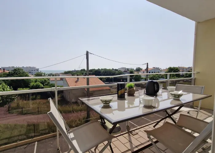 Royan - APPARTEMENT VUE MER - à SEULEMENT 300m PLAGE et COMMERCES
