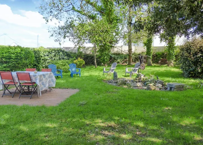 Holiday home Pleubian EF-1633