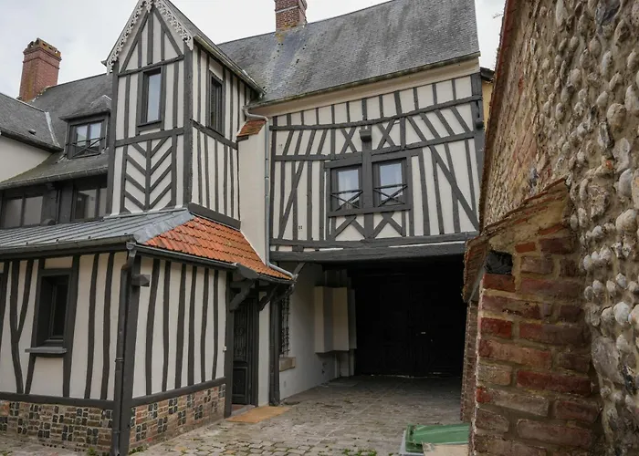 Le Clos De St Val 2