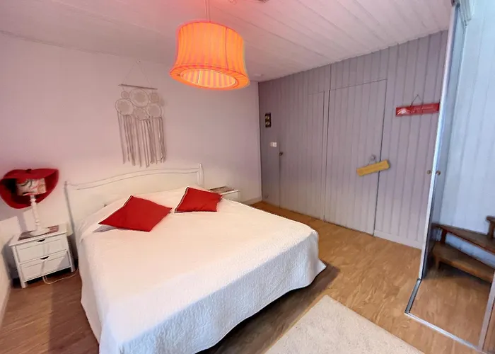 Duplex Atypique avec Terrasse à 400m de la Plage et du Centre - FR-1-361-333