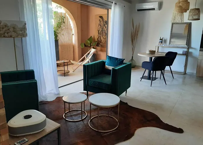Suites JM - Le temps d'une Escale (Jacuzzi&Vue Mer)