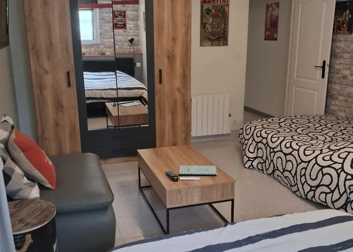 Appartement au calme proche d'un petit bois dans quimper