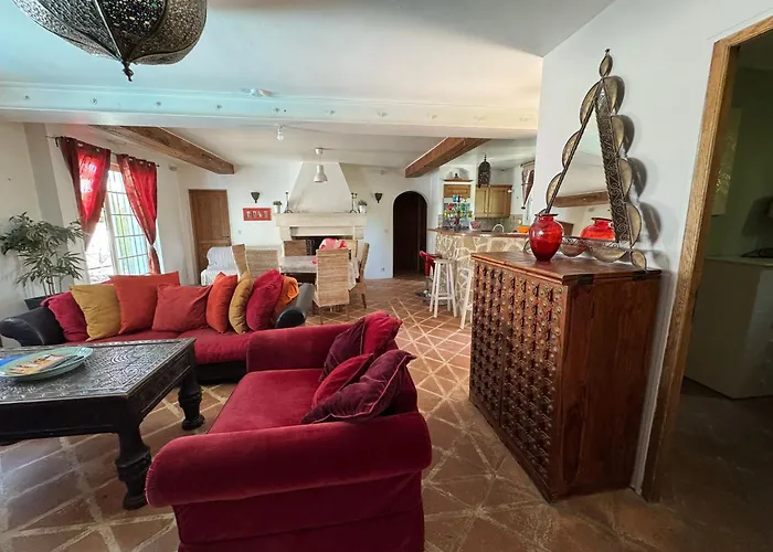 VILLA privée MYRIAMI BEACH