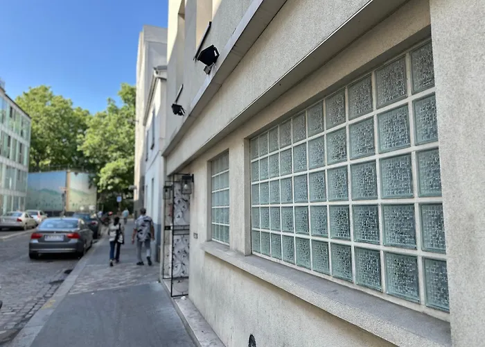 Hotel pres du College: Merryl Hotel