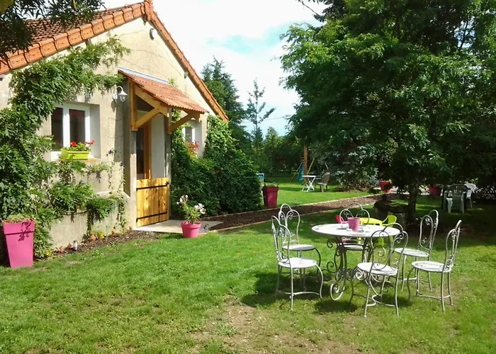 Maison rénovée avec piscine et jardin à Moulins - FR-1-489-324