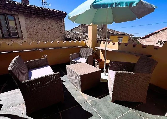 Provencal House With Sunny Terrace