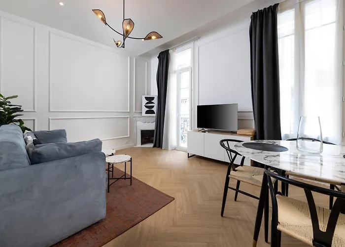 Newly Renovated Apartment With Balcony, Ac, Fiber Internet