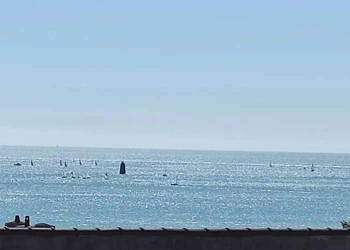 Studio avec vue sur mer à Granville. Plage à 3 min