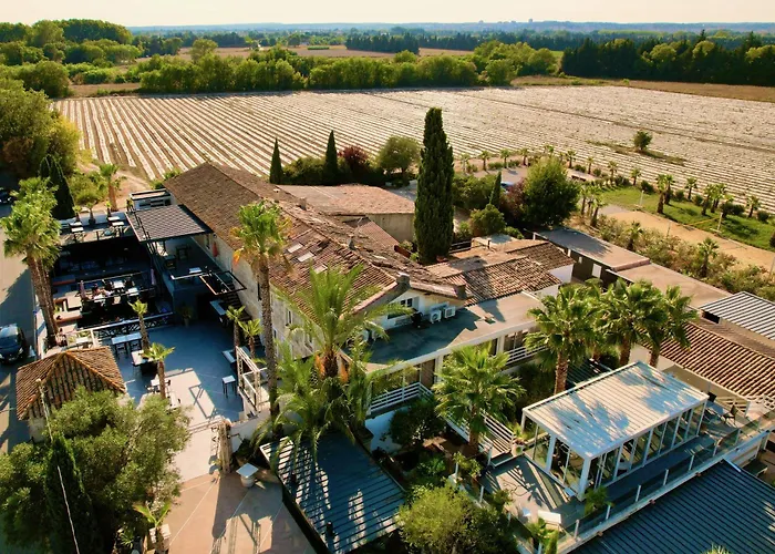 Chambre d'hote,Fitness&Billard Gratuit&SPA Mas la Farelle