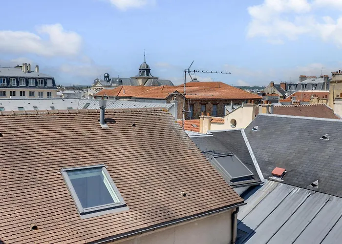 Les Mansardes du Roi - Tout proche château