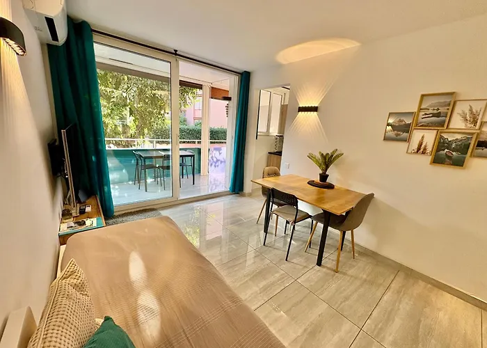 Chaleureux studio, 200m de la plage, parking, wifi
