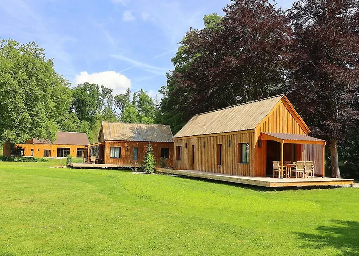 Les Cabanes Du Moulin De L'Ortille&SPA