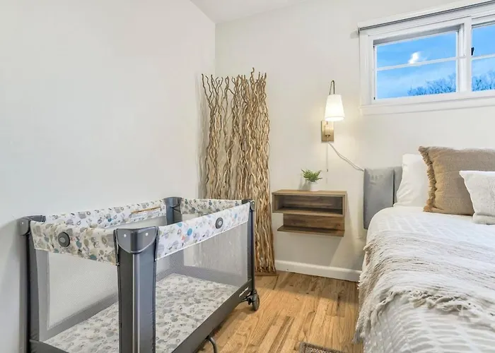 El Sereno Ascent Pet-Friendly Executive Home