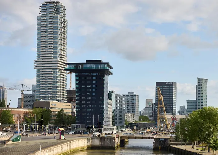 Doubletree By Hilton Rotterdam Centre